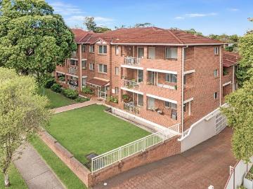 Double Brick Unit with Rare Double Garage in a Prime...