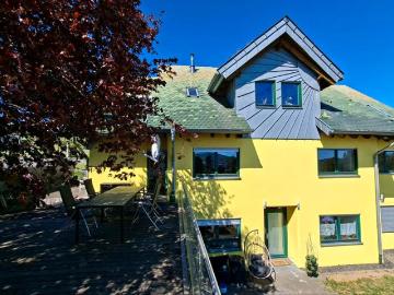3 Häusern 7 WE 2 Hallen 4 Garagen 6 Caports