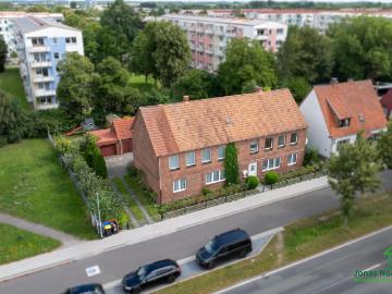 Dreifamilienhaus mit zwei freien Wohneinheiten für den...