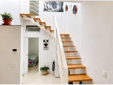 Duplex de diseño en Planta baja en Huelin
