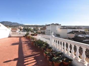 Edificio, La Zubia