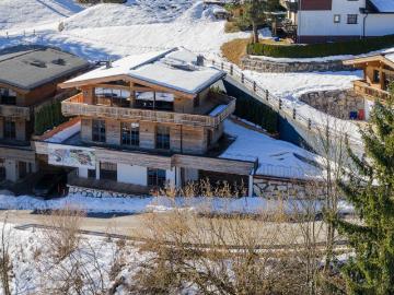 Edles Neubau Chalet mit Außenpool und herrlichem...