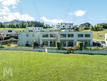 Prächtiges 4,5 Zimmer Doppelhaus am Rand eines...