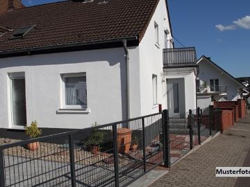 Einfamilien Reihenhaus nebst Garage
