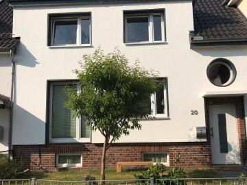 Einfamilienhaus auf Eigentumsgrundstück RMH kernsaniert...