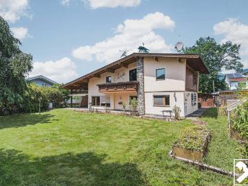 Einfamilienhaus auf traumhaftem Grundstück