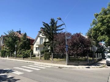 Einfamilienhaus in ruhiger Lage mit 1 großen Terrasse...