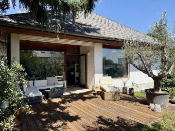 Einfamilienhaus mit Garten, Terrasse, Wohnkeller mit...