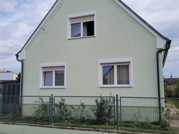 Einfamilienhaus mit Garten und 3 Schlafzimmern
