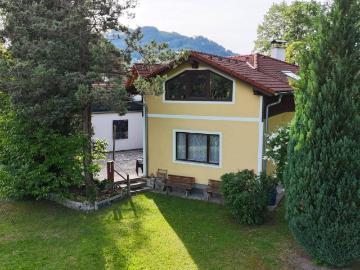 Einfamilienhaus mit großem Garten in Zentrumsnähe von...