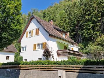 Einfamilienhaus mit viel Potential zu verkaufen