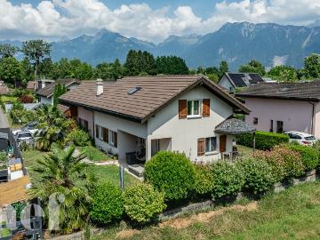 Einfamilienhaus mit 6,5 Zimmern, nur einen Steinwurf vom...