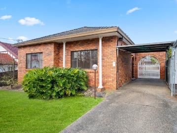 Auction this Saturday 3pm