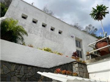 EN VENTA CASA EN CHUAO cerca cafetal