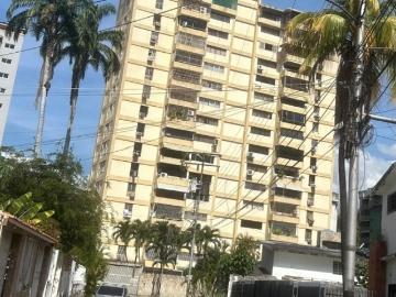 En Venta Exclusivo Aprt. Ubicado Urb La Esperanza...