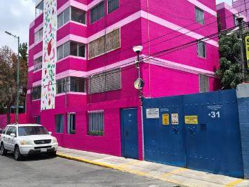 Estudio recién remodelado en renta | Magdalena...