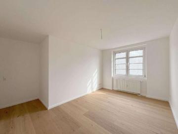 ERSTBEZUG AUF ZWEI EBENEN | Sanierte 3 Raum Wohnung mit...