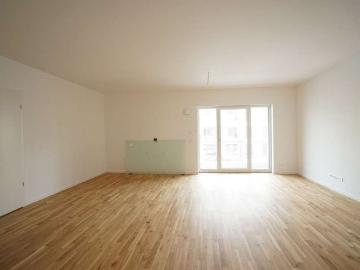 Erstbezug* Geräumige 4 Raum Wohnung mit Balkon in...