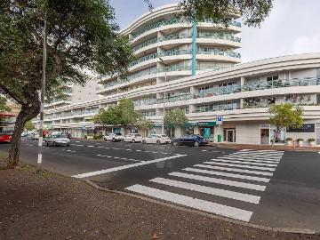 Excelente Apartamento T2 à Venda na Estrada Monumental –...