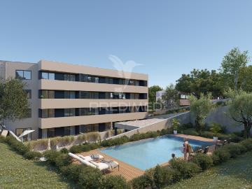 Excelente T2 Novo c/ Piscina