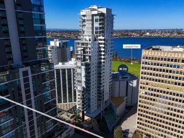 Excellent River Views CBD Office