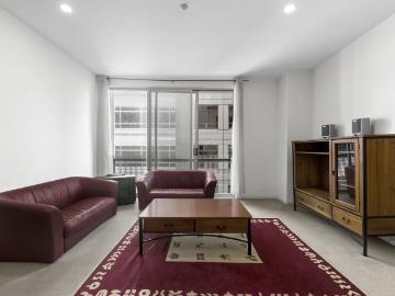 Exceptional 7th Floor Apartment in Iconic Hero Building