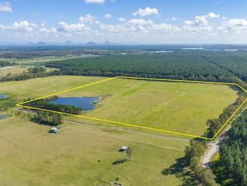 Exceptional Agricultural Holding with Abundant Water,...