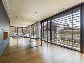 Exclusivo ático de 329 m2 en venta Barcelona, España