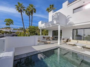 Piso de lujo en venta en El Paraíso, Andalucía
