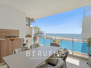 Exclusivité. Appartement 1ère ligne vue mer