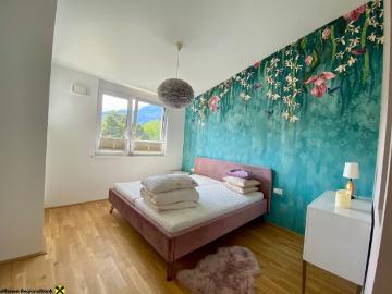 Exklusive, Neuwertige Penthouse Wohnung mit Überhöhe und...