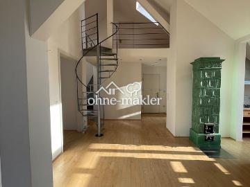 Exklusive provisionsfreie Dachgeschosswohnung mit...