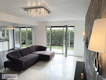 EXKLUSIVES, MODERNES WOHNEN AUF 182M² NAHE LOBAU