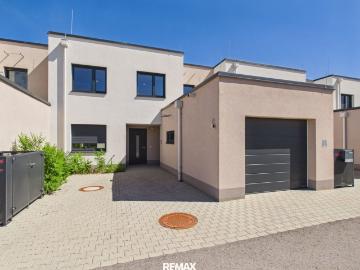 Exklusives Reihenhaus in Neuwertiger Ausführung...