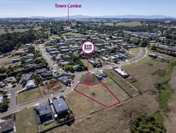 Expansive 2044m² Titled Block with Views & Services...