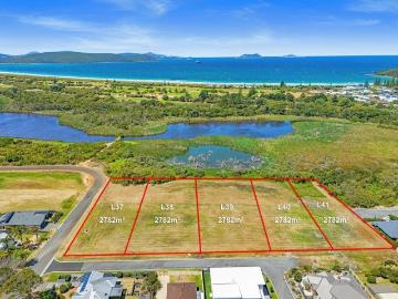 Expansive Lifestyle Lots close to Middleton Beach