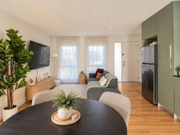 Modern light & bright townhouse beach living