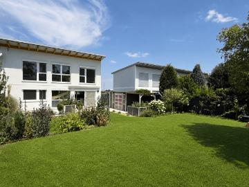 Familienfreundliche Wohngegend I ca. 230 m² Außenfläche...