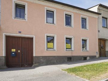 Familienhaus mit großem Garten und viel Potenzial in...