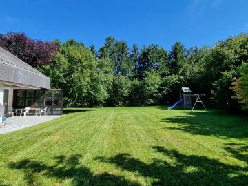 FAMILIENTRAUM MIT GROSSEM GARTEN