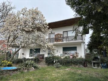 Familienwohnhaus in ruhiger Lage