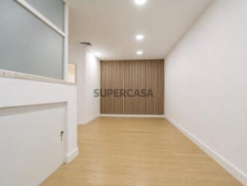 Fantástico Espaço Comercial de 50 m² em Galeria de...