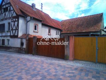 Fachwerkhaus mit Innenhof und Halle
