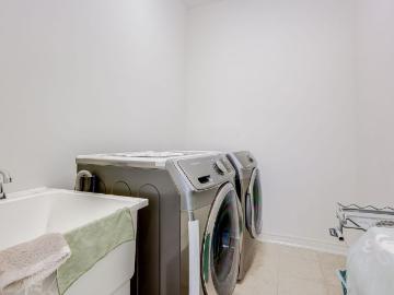 For Lease 383 Royal West Drive, Brampton, Ontario