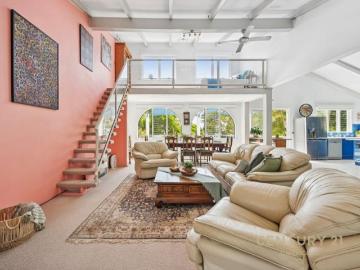 For Rent 4 Bedroom House Safety Beach, DS102723338