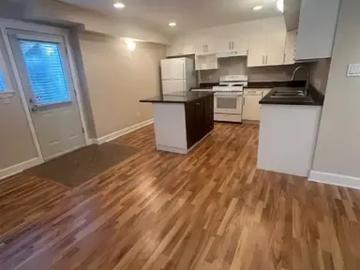 For Rent 1 Bedroom Apartment Surrey BC DS104956956