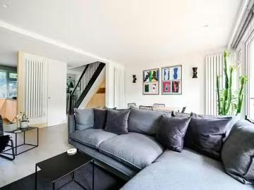 Cozy 1 BR Cooks Road, London