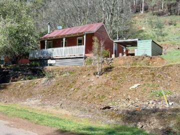 For Rent 2 Bedroom House WOODS POINT VIC DS104953203