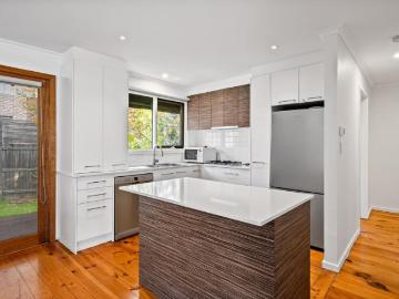 For Rent 2 Bedroom Villa Essendon North VIC DS102773030