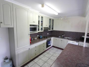 For Rent 3 Bedroom Apartment Mount Isa QLD DS102625615